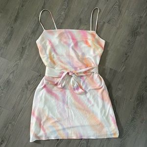 Express, mini sat dress, adjustable straps, comes with matching belt, size L